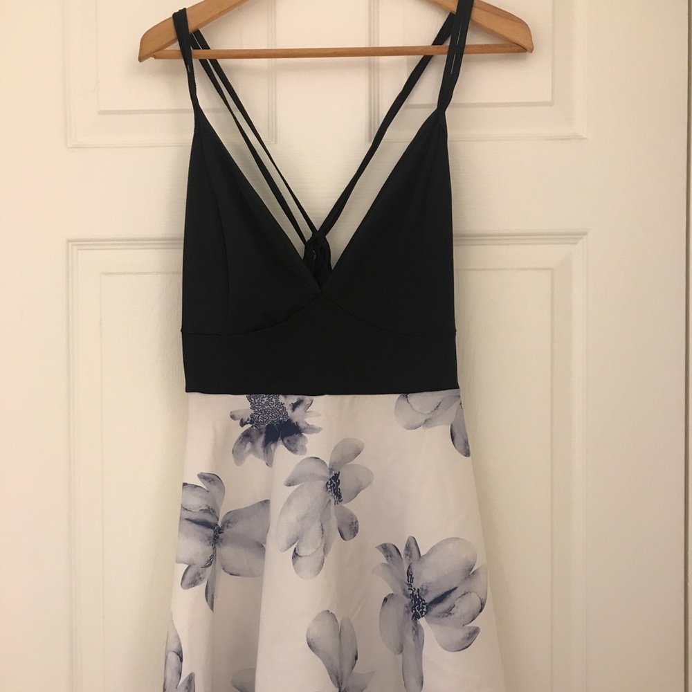HAMBLE Spaghetti Strap Flower Dress